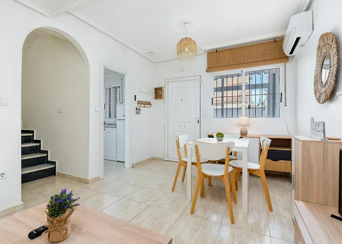 Aguas Nuevas Sunrise 公寓